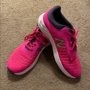 New Balance Tennis Shoes